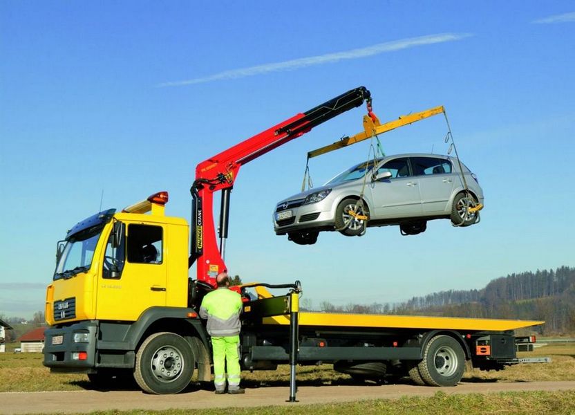 Евакуатор для автомобіля: як вибрати компанію та подати заявку