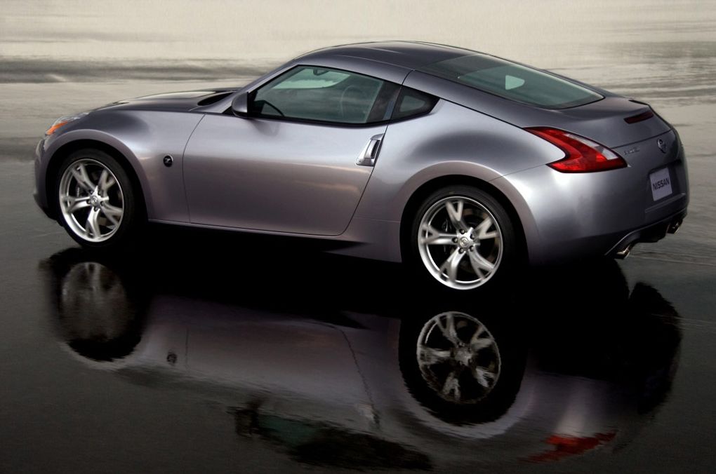 Nissan 370Z Coupe 2009 - перші зображення