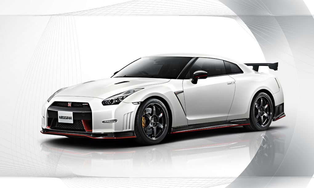 Nissan GT-R Nismo приєднується до Nissan GT-R 2014 року