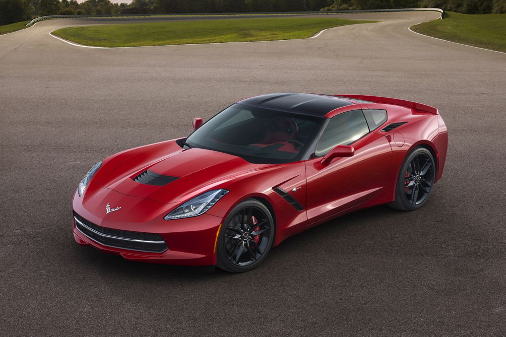 Двигун Corvette Stingray 2014 року генерує 460 кінських сил