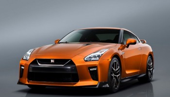 Nissan GT-R 2017 дебютує на Міжнародному автосалоні в Нью-Йорку