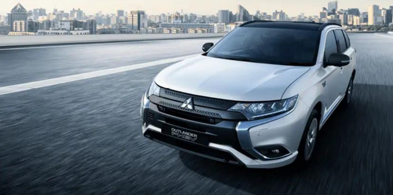 Історія та перспективи розвитку Mitsubishi Motors у сфері електромобілів.