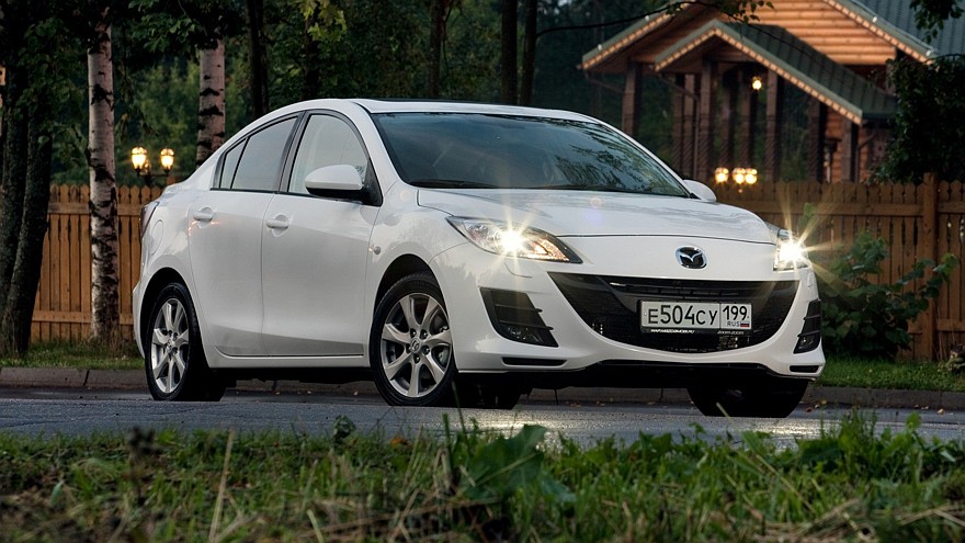 Mazda 3 BL з пробігом: кузов не іржавіє, але салон гримить