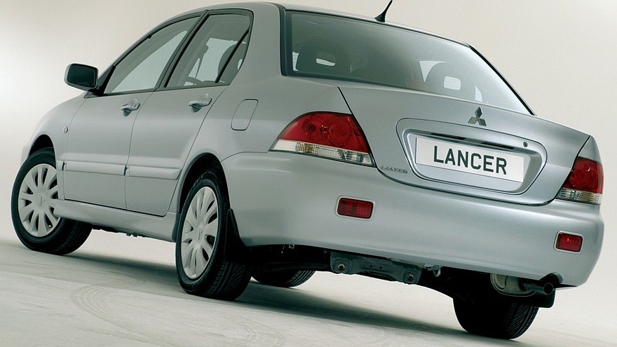 Mitsubishi Lancer IX з пробігом: майже завжди битий кузов і безсмертна електрика