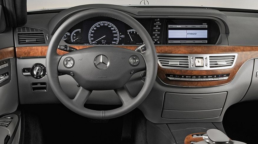 Переможець по життю: обираємо Mercedes-Benz S-Class W221 з пробігом