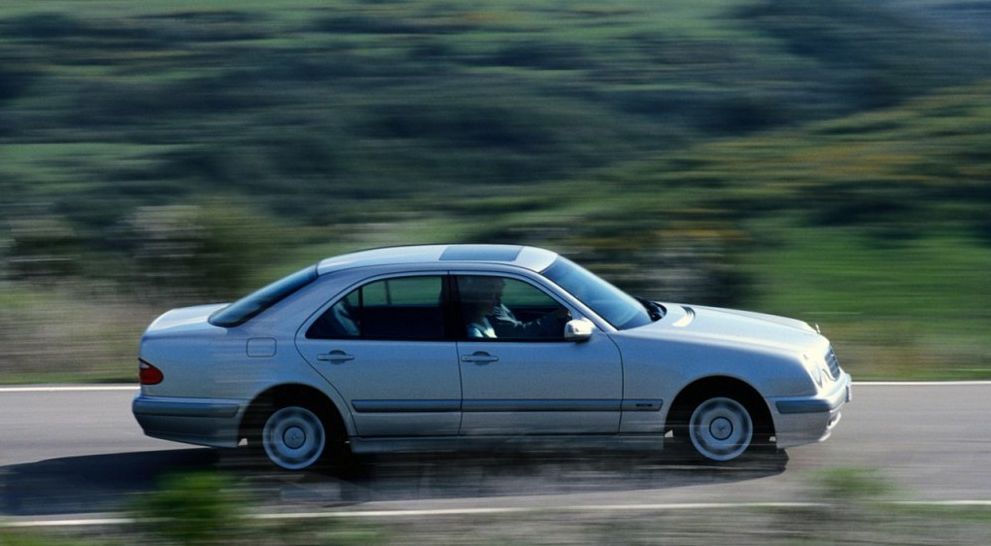 Здужить, але не все: як правильно купити Mercedes E-Class W210 з пробігом