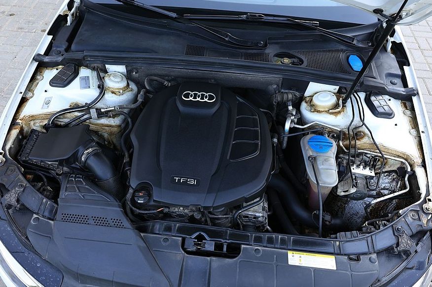 Audi А4 IV B8 (8K) з пробігом: золота рейка, бомба в бачку і дизель, як у Газелі