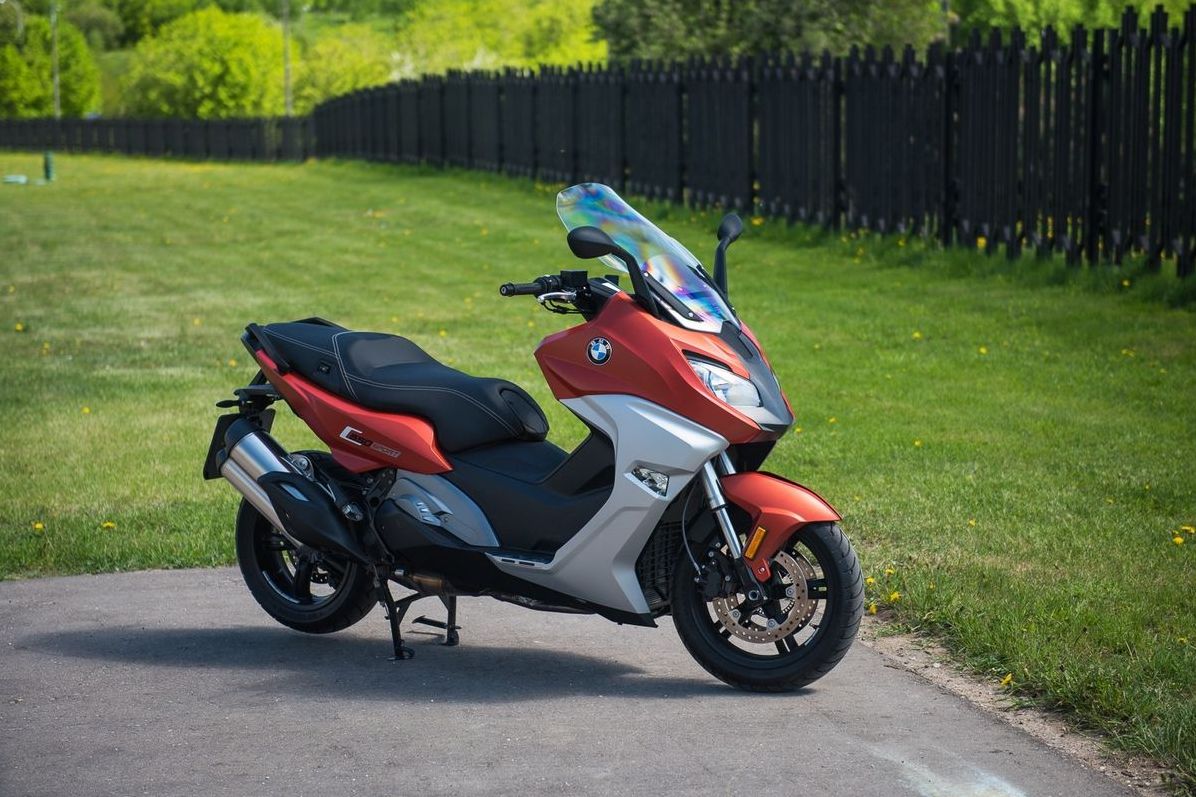 Автомобілезамінник: тест-драйв BMW C 650 Sport