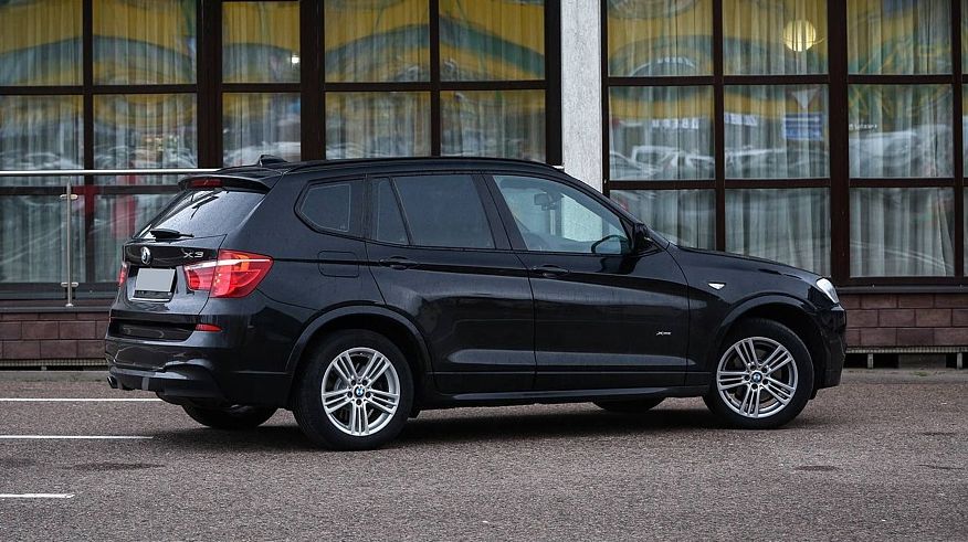 BMW X3 F25 з пробігом: пластик не ламати, двері не розкривати, електрику не чіпати