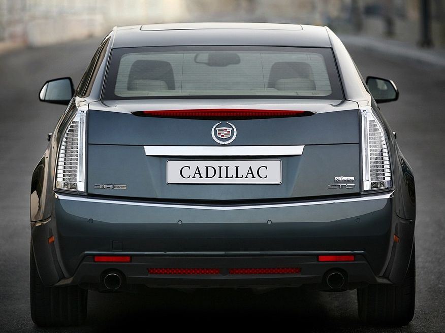 Cadillac CTS ll з пробігом: дірки в лонжеронах і резистори від Ниви