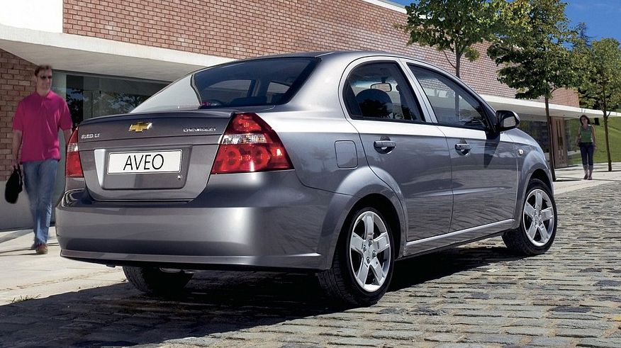 Chevrolet Aveo Т200-250 з пробігом: ніжний метал кузова і сидіння для худеньких