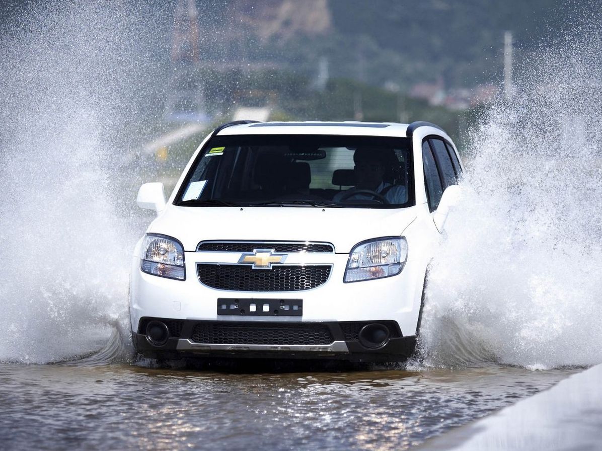 Chevrolet Orlando I з пробігом: дзеркалами не плескати, кондиціонер не вимикати