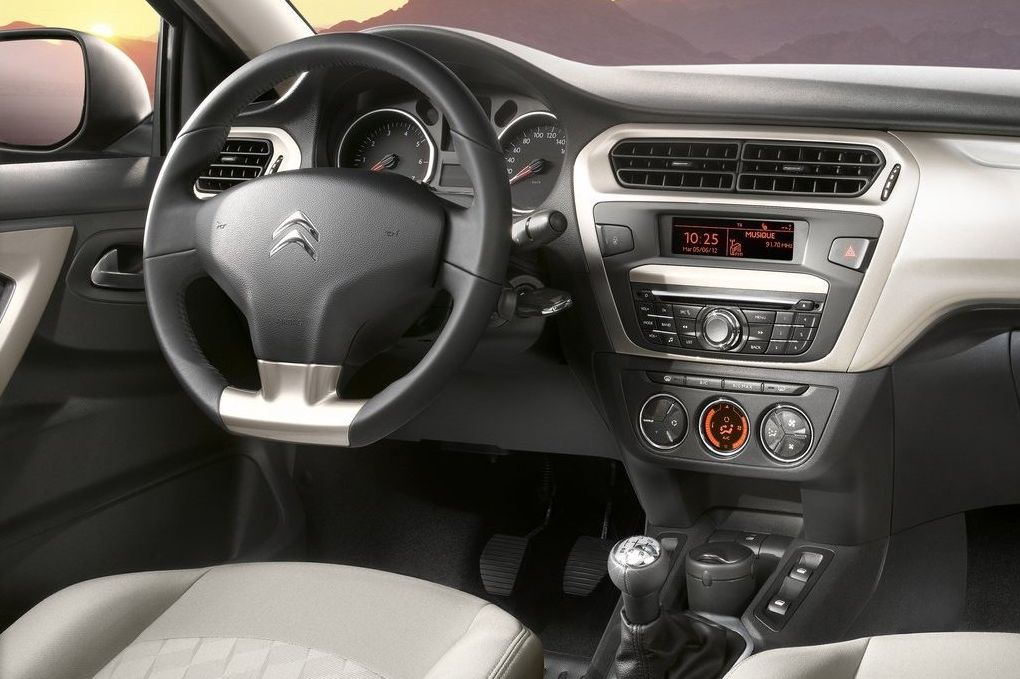 Citroen C-Elysee: ціни, комплектації, конкуренти. висновки