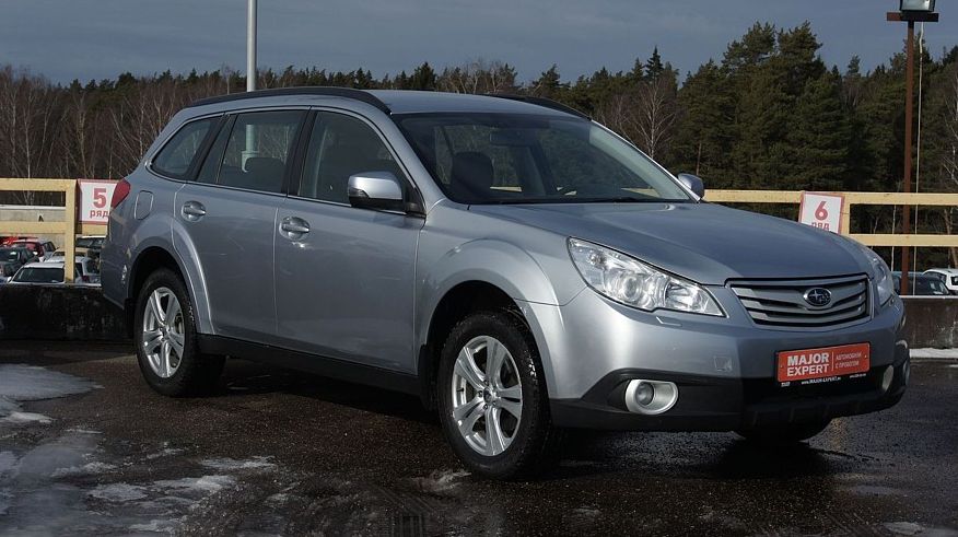 Цукерки: Subaru Outback IV з пробігом 219 000 кілометрів від єдиного власника