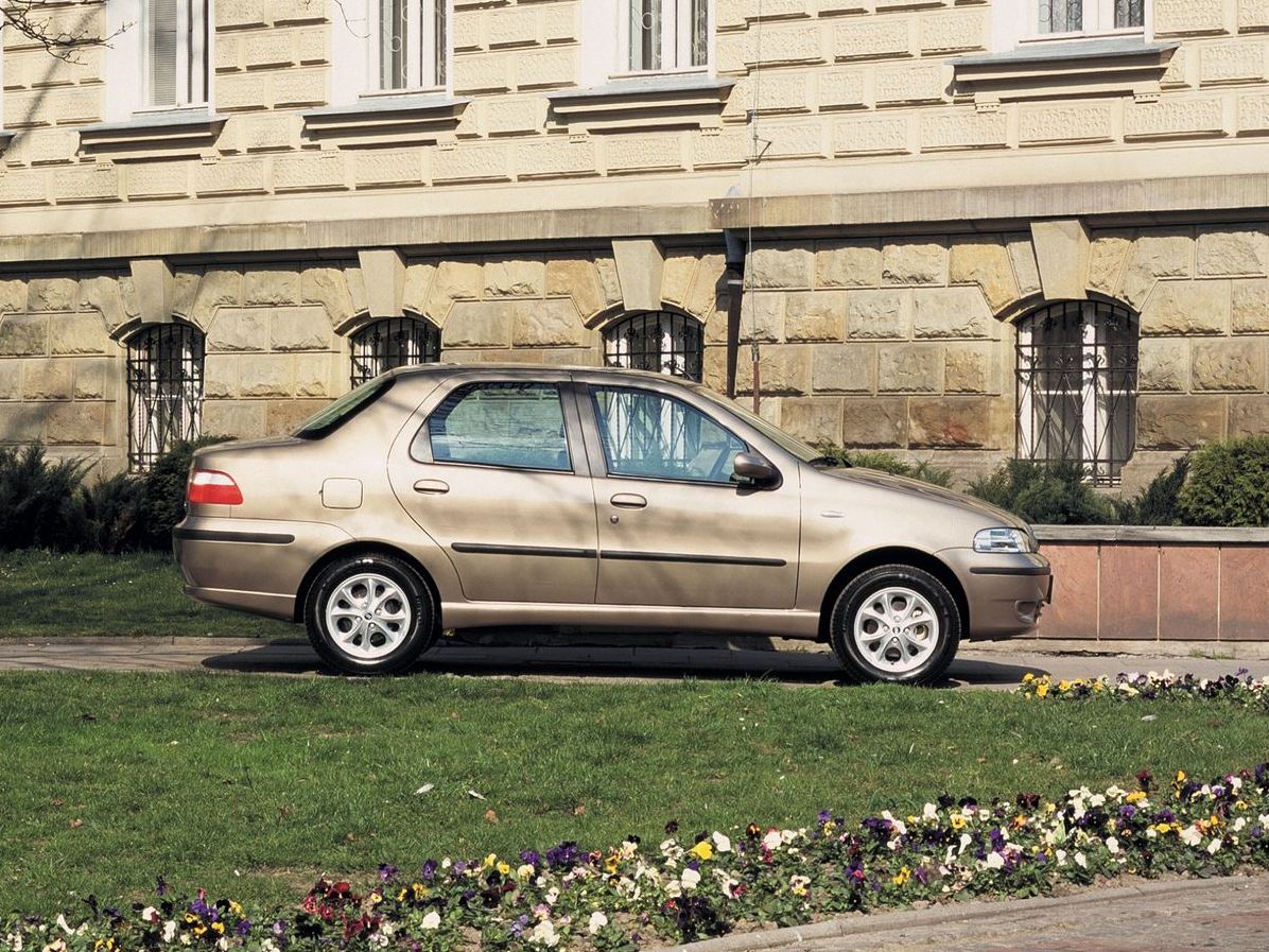 Fiat Albea з пробігом: поточна, але дешева коробка та ідеальний мотор для бюджетника