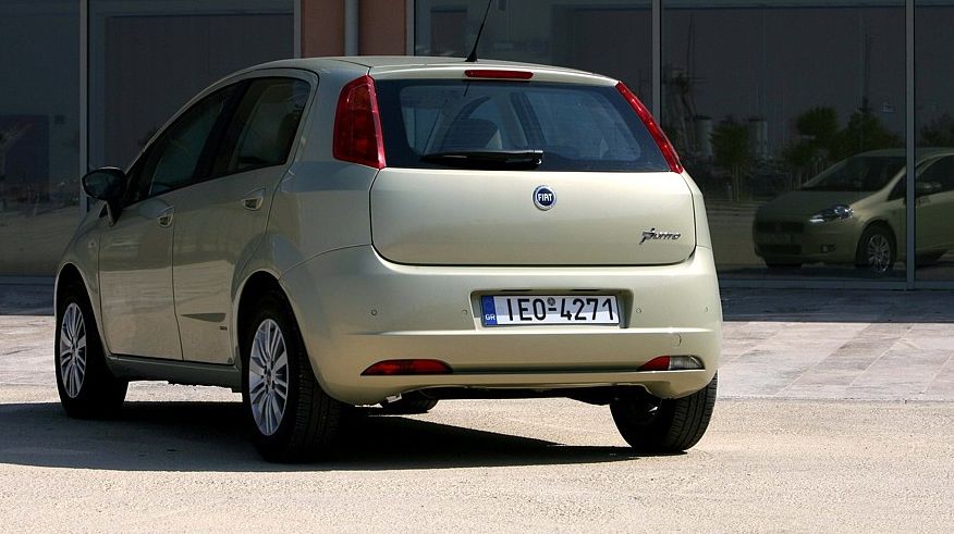 Fiat Grande Punto з пробігом: двері з бахромою і примхи електропідсилювача