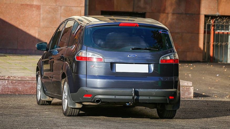 Ford S-Max з пробігом: несподівано багато проблем з кузовом і підступний привід ручника