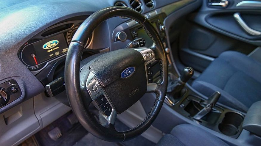 Ford S-Max з пробігом: несподівано багато проблем з кузовом і підступний привід ручника