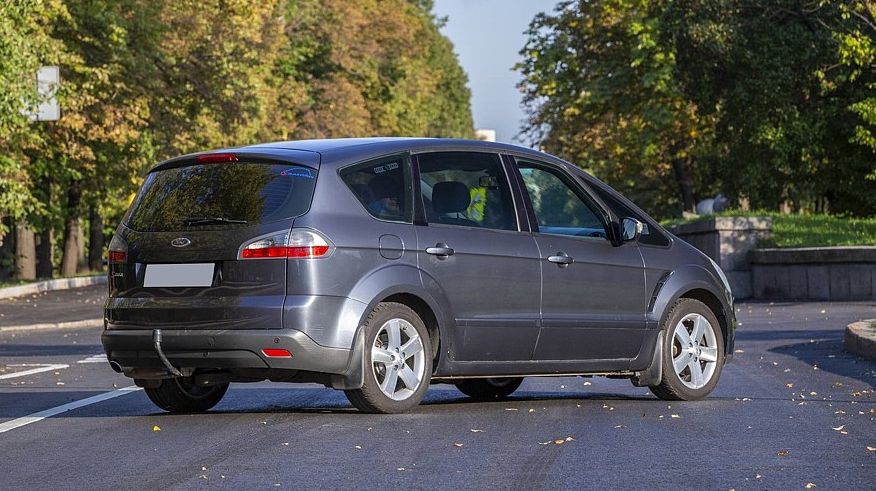 Ford S-Max з пробігом: несподівано багато проблем з кузовом і підступний привід ручника