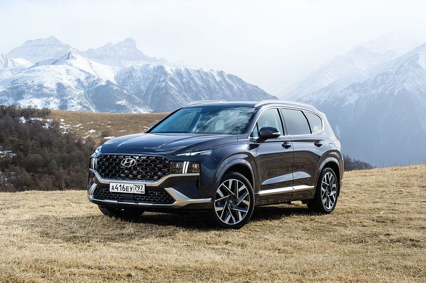 Geely Monjaro чи Hyundai Santa Fe: що і як вигідніше купити та обслуговувати