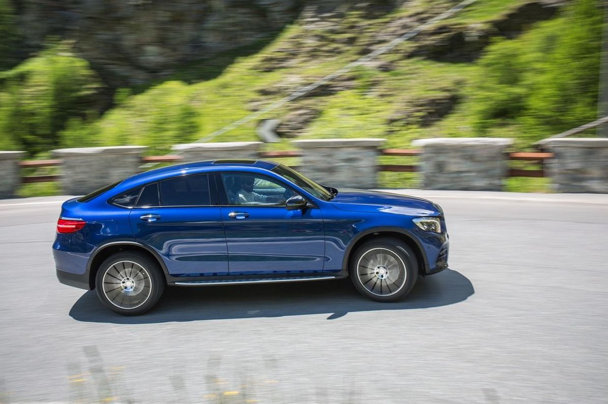 GLC Coupe і компанія: обираємо драйверський преміум-кросовер за 4 мільйони лей