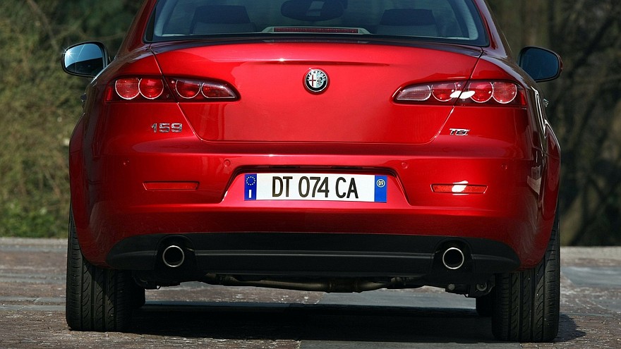 Alfa Romeo 159 з пробігом: шум преміального салону і сльози, що заливають електрику