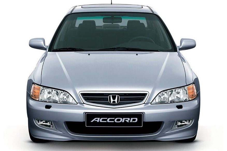 Honda Accord VI з пробігом: умовно вічна підвіска і невдалий ЕУР