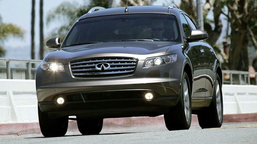 Infiniti FX S50 з пробігом: у коробці горить проводка, у моторах - каталізатори