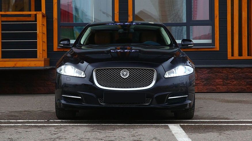 Jaguar XJ X351 з пробігом: поточний редуктор і занадто гарячі мотори