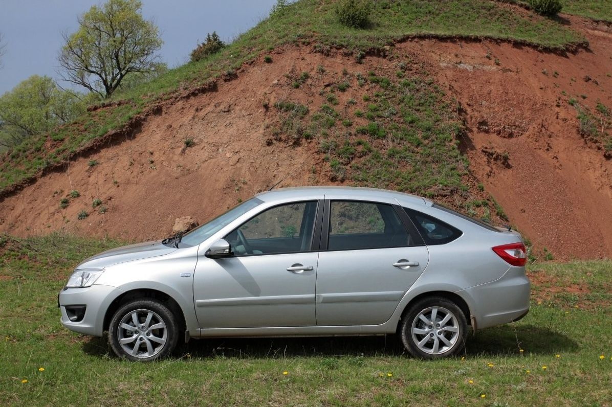 Lada Granta ліфтбек: п'ять відмінностей від седана