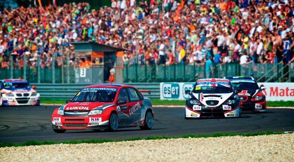 Lada Sport у WTCC: коли ВАЗи справді «валять»