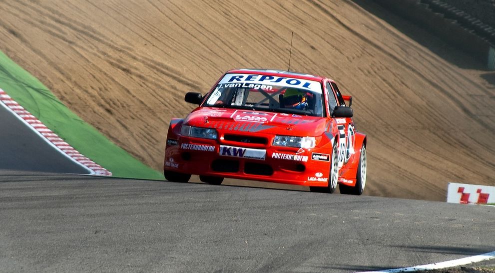 Lada Sport у WTCC: коли ВАЗи справді «валять»