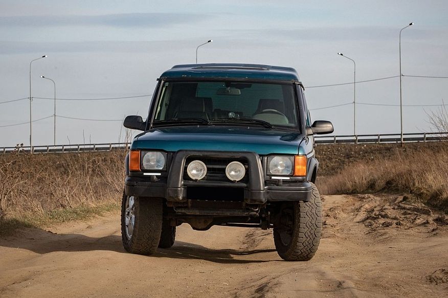 Land Rover Discovery 2 з пробігом: страждання з гідравлікою, просілі гільзи і стійкий дизель