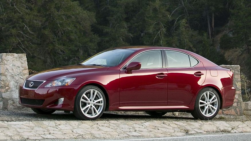 Lexus IS ll з пробігом: болгаркою по підвісці, зварюванням по генератору