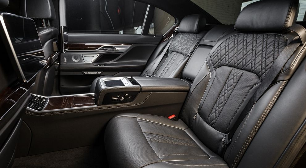 Maybach або «просто Мерседес»: обираємо представницький седан за 7-8 мільйонів лей