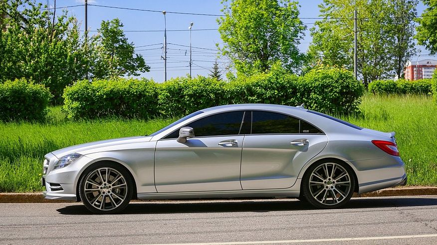 Mercedes-Benz CLS-Class II з пробігом: кузов із секретами і пневмопідвіска, вразлива для бруду