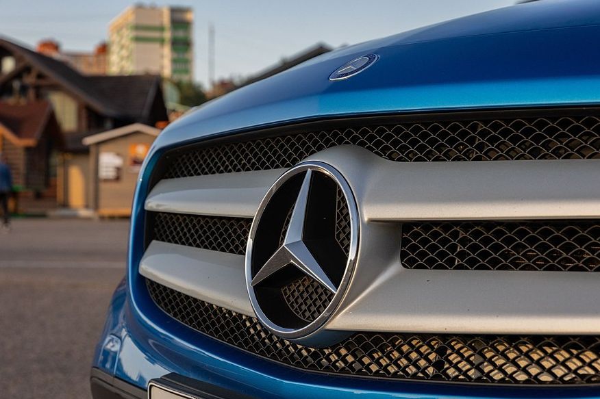 Mercedes-Benz GLA I (X156) з пробігом: діряві джгути проводки в міцному кузові