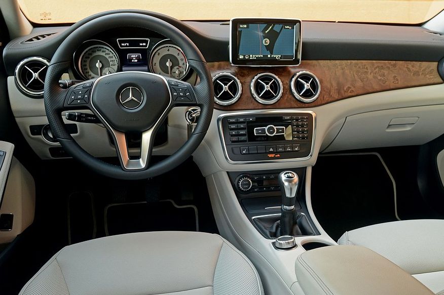 Mercedes-Benz GLA I (X156) з пробігом: підступний мехатронік і тріск за сто тисяч лей