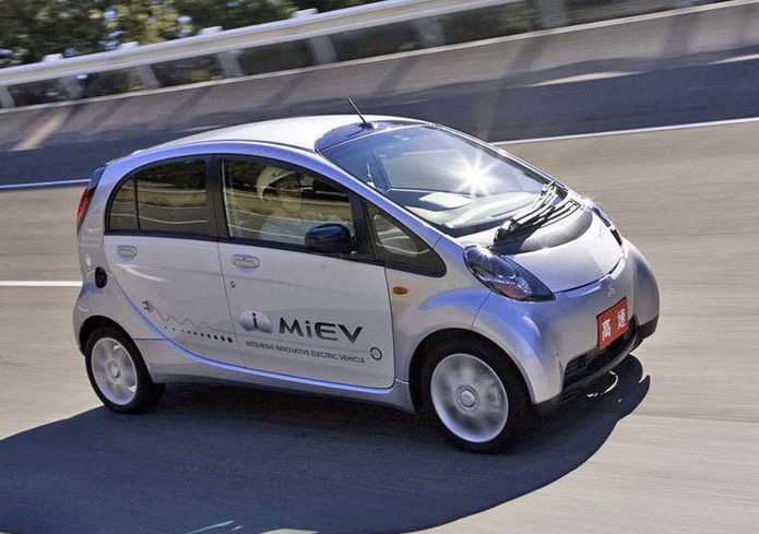 Mitsubishi i-MIEV: життя без бензину та солярки