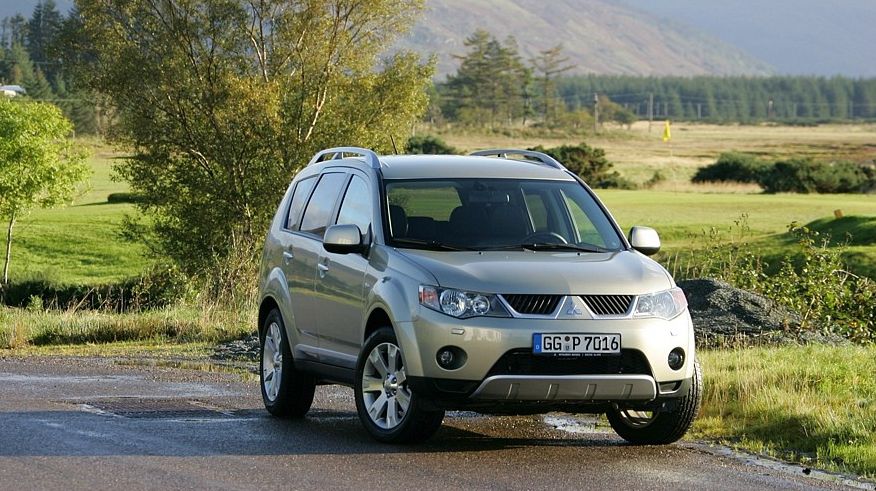 Mitsubishi Outlander XL з пробігом: вроджені слабкості та вимушений «тюнінг»