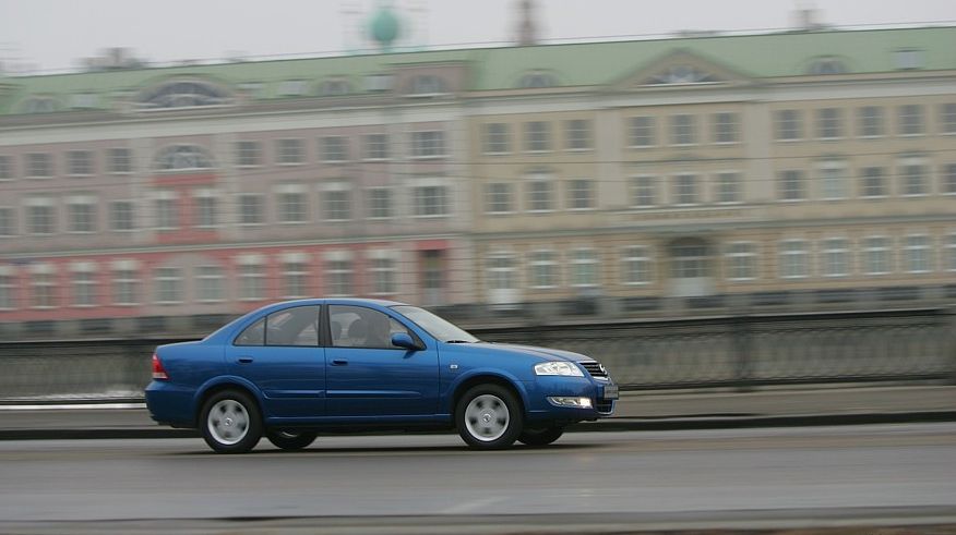 Nissan Almera Classic з пробігом: надійний автомат і примхлива ходова