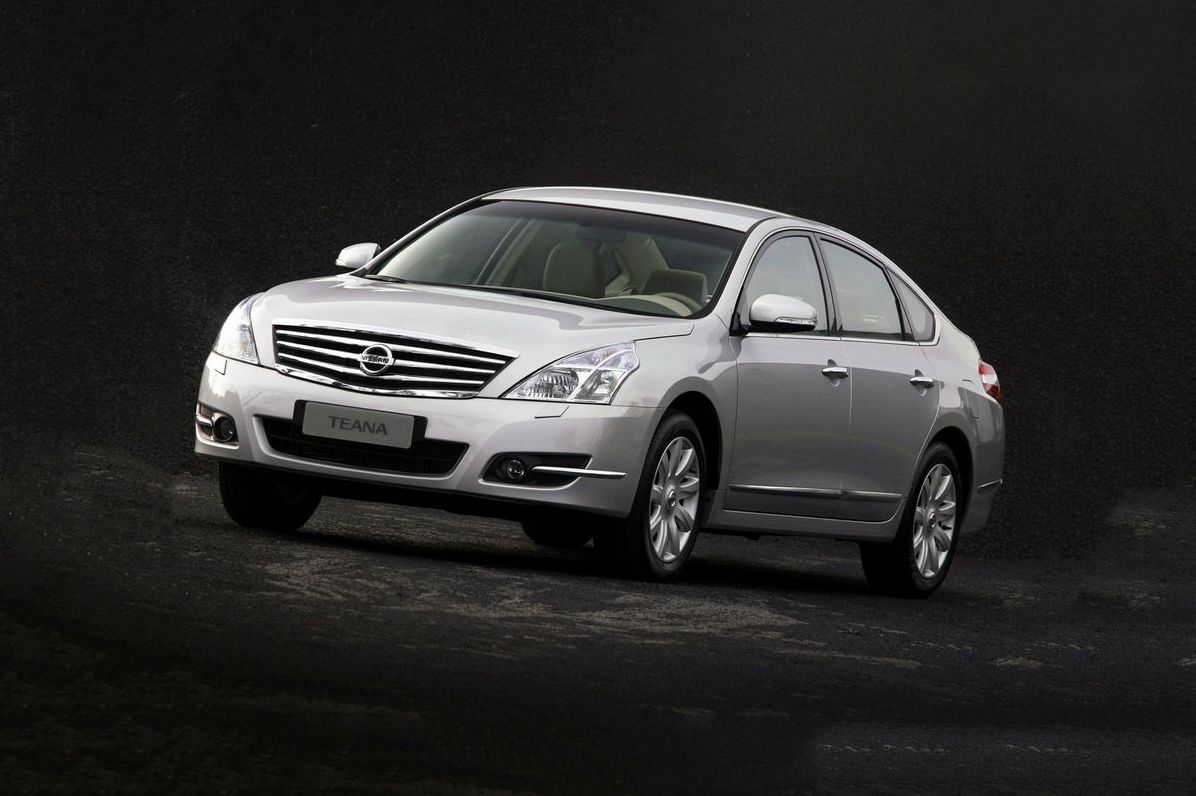 Nissan Teana II J32 з пробігом: хороші мотори і беззахисний варіатор