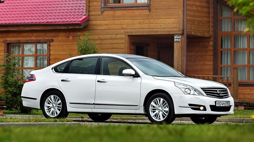 Nissan Teana II J32 з пробігом: хороші мотори і беззахисний варіатор