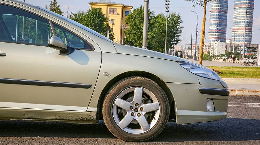 Peugeot 407 з пробігом: коробка з програмою самознищення і такий прекрасний V6