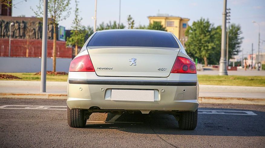 Peugeot 407 з пробігом: кузов захищений тільки зовні, електрика сповнена сюрпризів