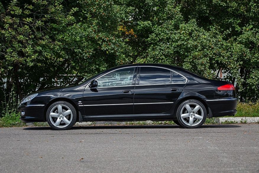 Peugeot 607 з пробігом: пороги згнивають зсередини, але салон зберігається непогано