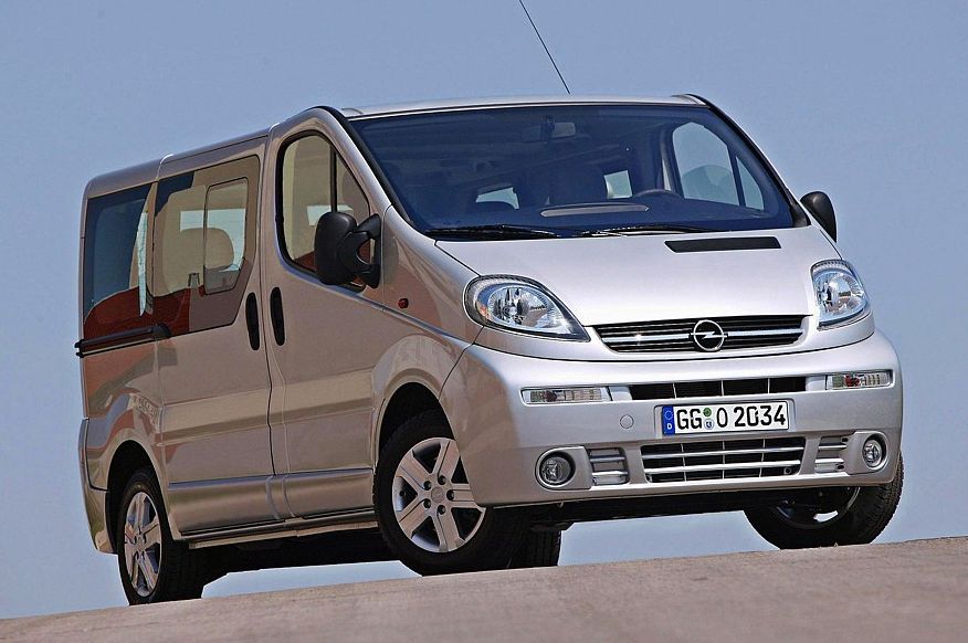 Renault Trafic II і Opel Vivaro I з пробігом: де шукати наскрізну корозію і чому не гріє пічка