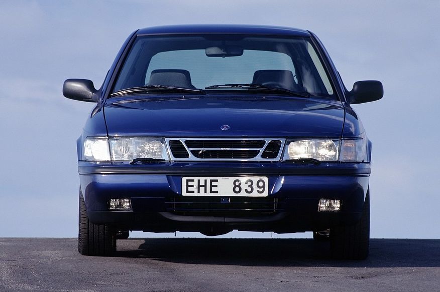 Saab 900 NG з пробігом: кузов без арок і порогів і гальма від Опеля