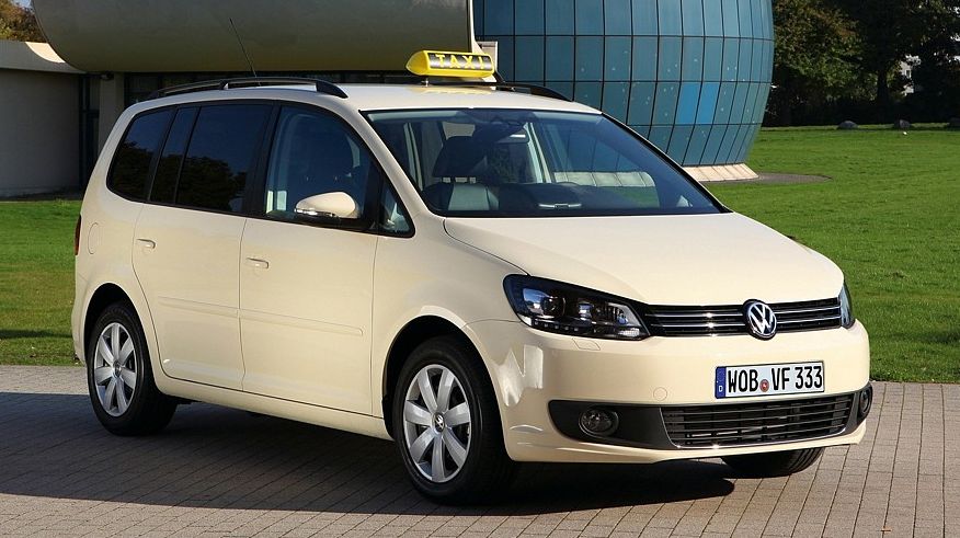 Volkswagen Touran l з пробігом: корозія під мастикою і неприємності від ЕКР