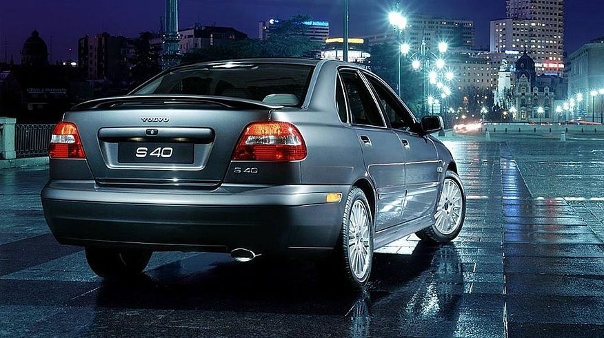 Volvo S40 I з пробігом: кузовне залізо від ВАЗ і супорти від Газелі